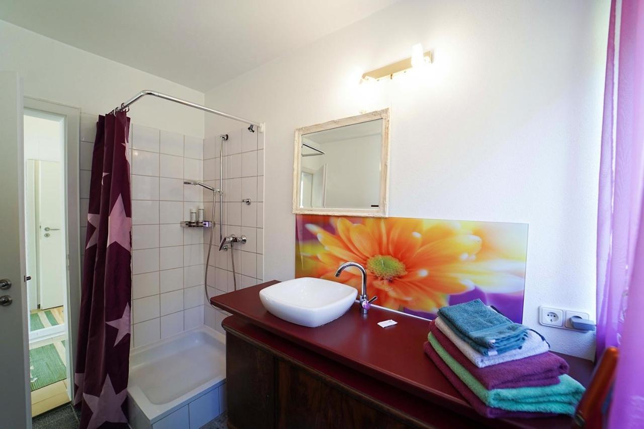 Ferienwohnung Im Haus Lotus Mit Grossem Balkon Und Garten Бад-Урах Экстерьер фото