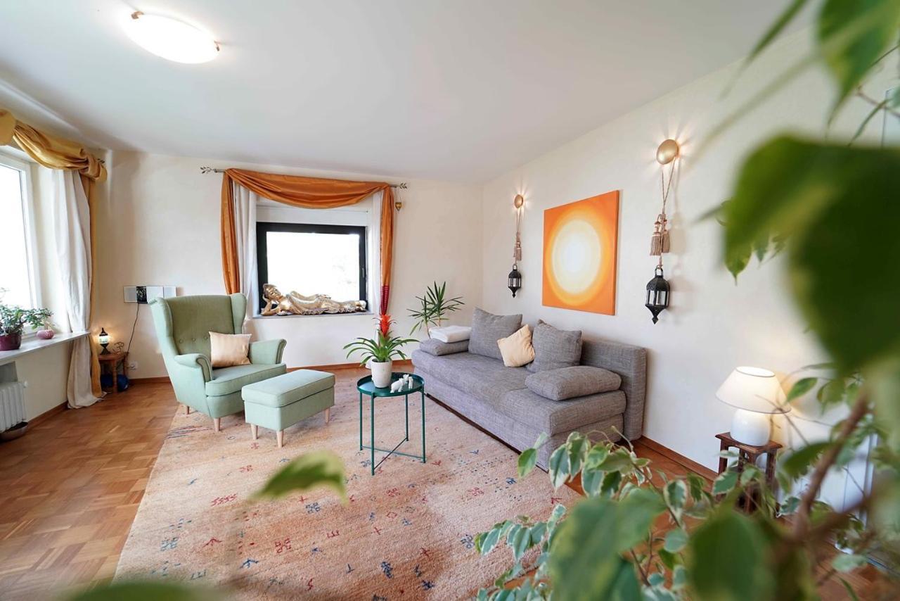 Ferienwohnung Im Haus Lotus Mit Grossem Balkon Und Garten Бад-Урах Экстерьер фото