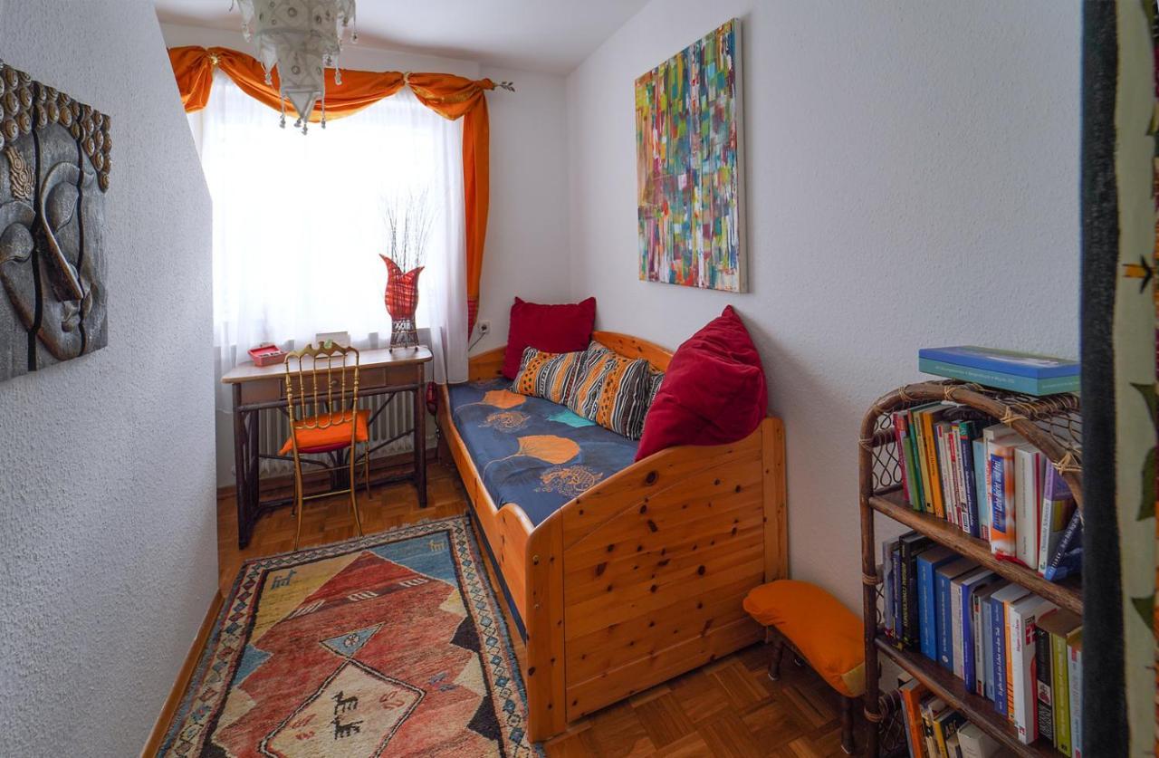 Ferienwohnung Im Haus Lotus Mit Grossem Balkon Und Garten Бад-Урах Экстерьер фото